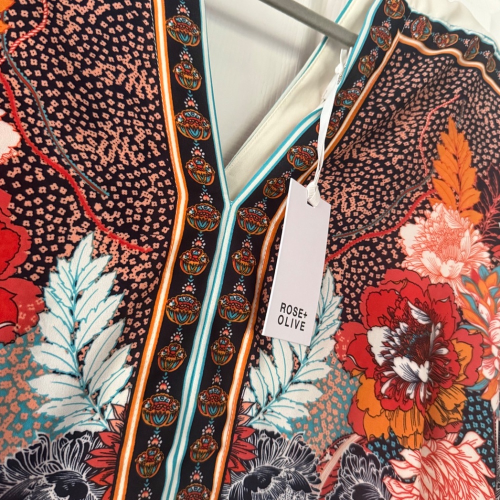 Rose & Olive Boho Print Top - Picture 2 of 3